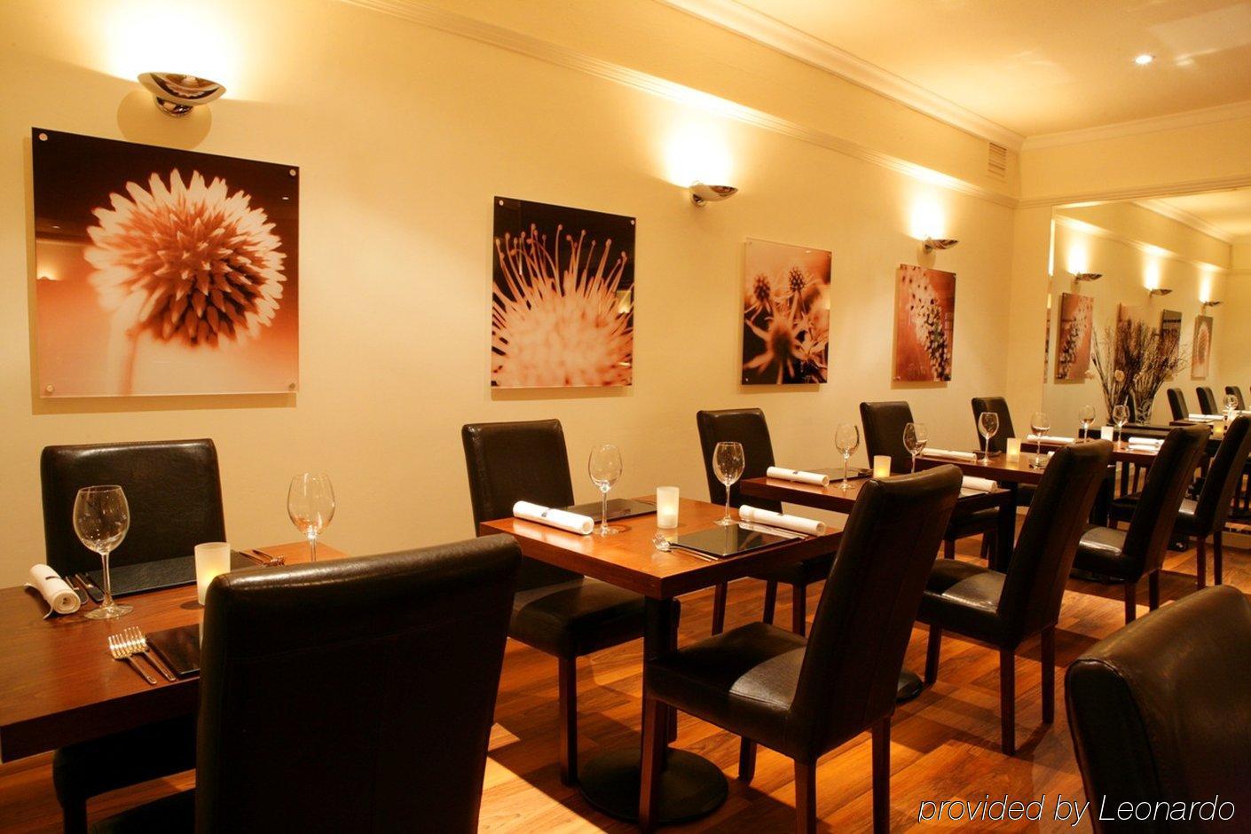 Hotel New County 3*